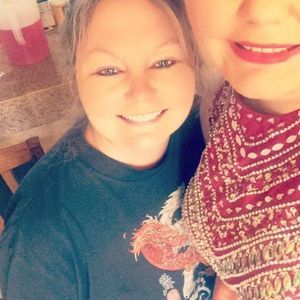 Meet your Posher, Debbie